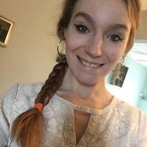 Meet your Posher, Anna